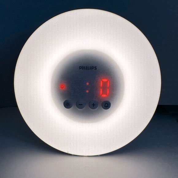 Philips Wake-Up Light Alarm Clock HF3500/01 with Sunrise Simulation - Picture 3 of 4